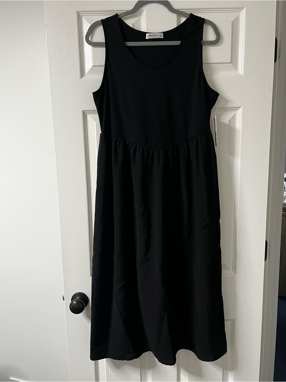 Midi Black Sleeveless Dress
